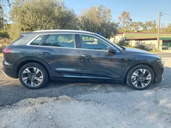 Audi e-tron 2020 — foto 3 de 10