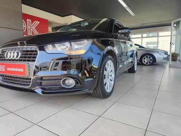 Audi A1 2011 - 8650 EUR, 215600 km - AUTO.MOTO.pt - 215600km - foto 6 de 32