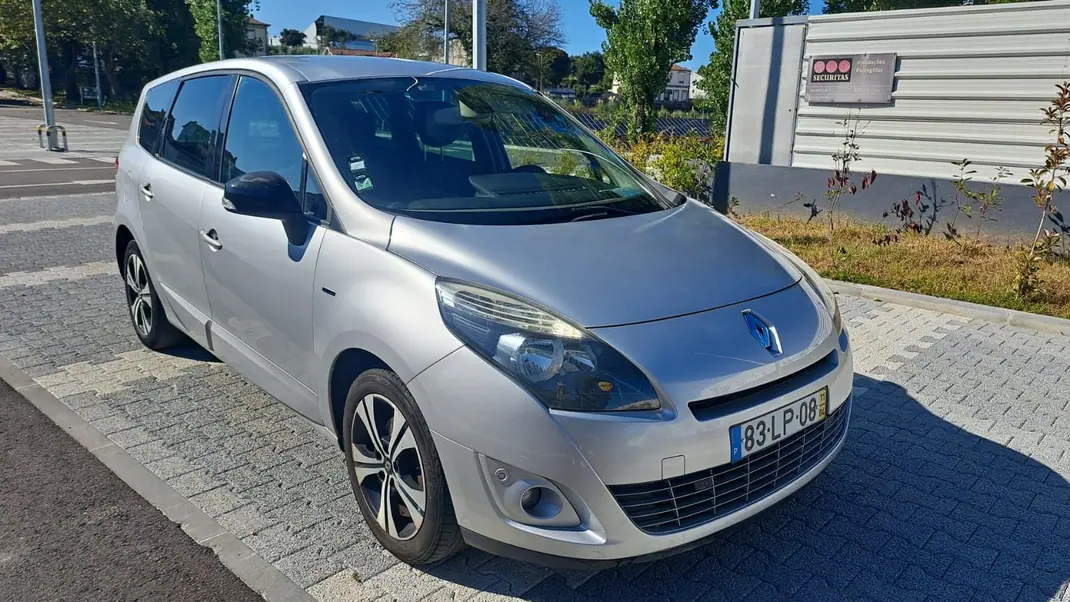 Renault Grand Scénic 2011 - 6900 EUR, 185000 km - foto 1 de 8