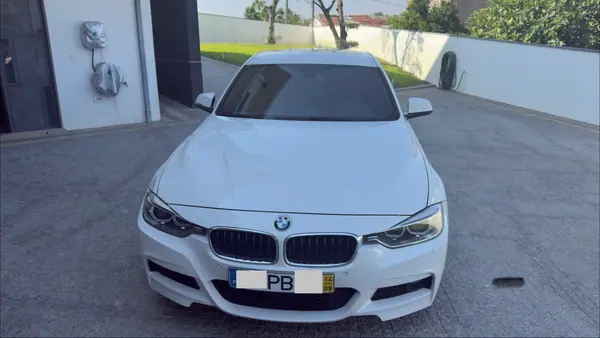 BMW 318 2014 - 14500 EUR, 254000 km - AUTO.MOTO.pt - 254000km - foto 3 de 13