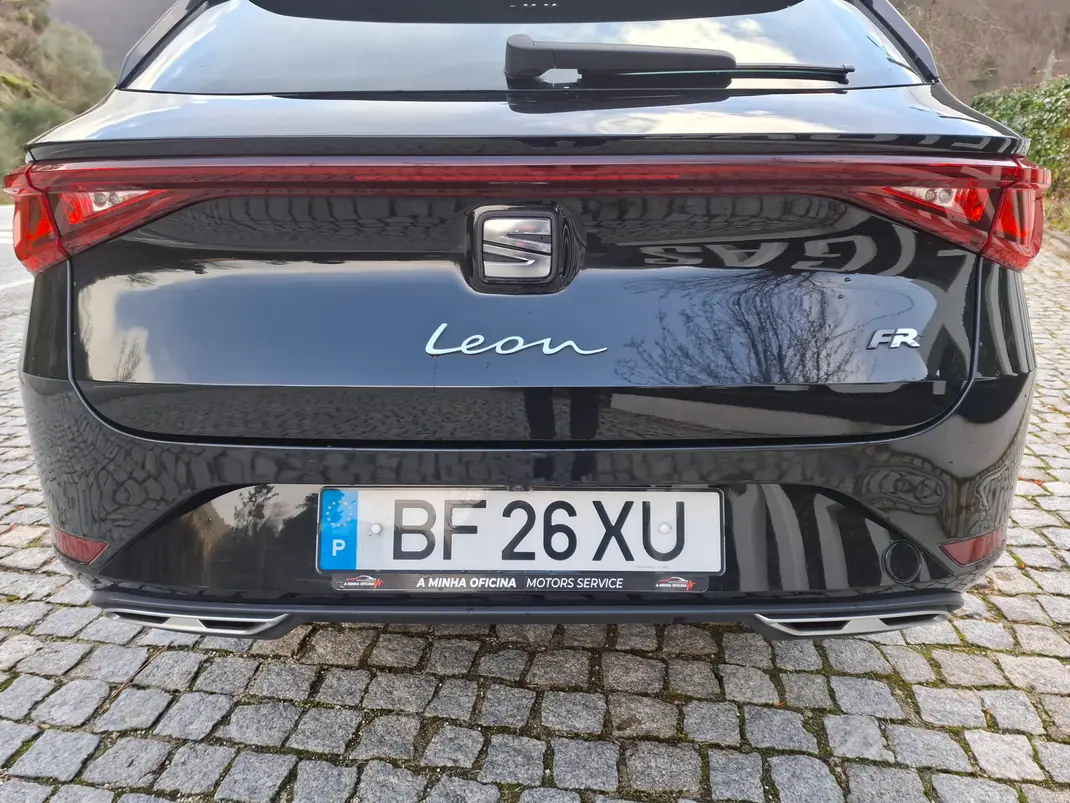 SEAT Leon ST 2020 - 21500 EUR, 180000 km - AUTO.MOTO.pt - 180000km - foto 4 de 14