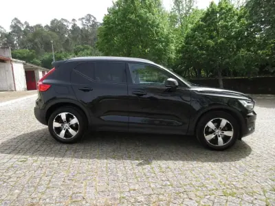 Volvo XC 40 2019 - 29490 EUR, 70000 km - AUTO.MOTO.pt - 70000km - foto 12 de 60