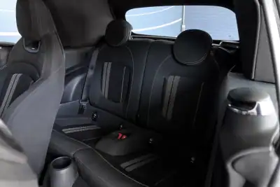 MINI One 2019 - 24500 EUR, 52558 km - AUTO.MOTO.pt - 52558km - foto 19 de 20