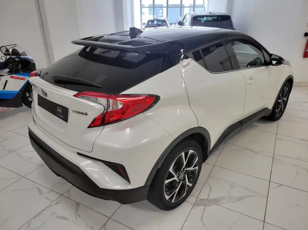 Toyota C-HR 2019 - 22950 EUR, 84605 km - 84605km - foto 9 de 29