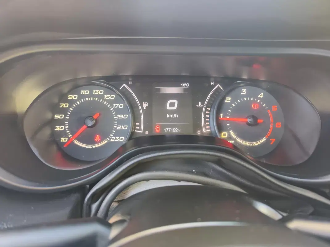 Fiat Tipo 2016 - 8480 EUR, 177150 km - AUTO.MOTO.pt - 177150km - foto 31 de 39