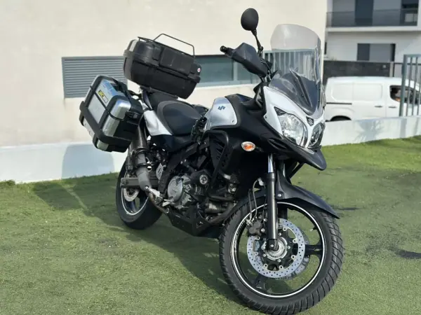 Suzuki V-Strom 1000 2013 - 5490 EUR, 49970 km - AUTO.MOTO.pt - 49970km - foto 4 de 16