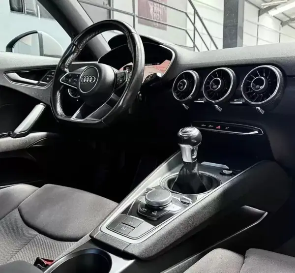 Audi TT Coupé 2016 - 22950 EUR, 216926 km - AUTO.MOTO.pt - 216926km - foto 7 de 37