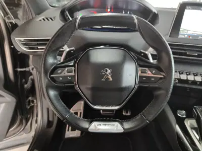 Peugeot 3008 2018 - 19650 EUR, 79000 km - AUTO.MOTO.pt - 79000km - foto 26 de 37