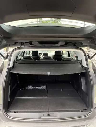Peugeot 5008 2019 - 21500 EUR, 148372 km - AUTO.MOTO.pt - 148372km - foto 7 de 8