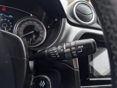 Suzuki Vitara 2019 - 15990 EUR, 77000 km - AUTO.MOTO.pt - 77000km - foto 20 de 32