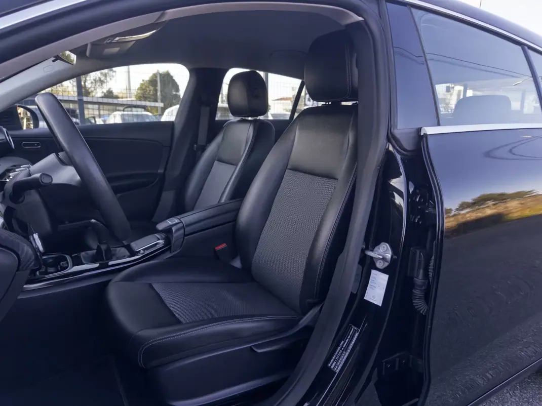 Mercedes-Benz CLA 180 2019 - 21990 EUR, 164000 km - AUTO.MOTO.pt - 164000km - foto 34 de 39