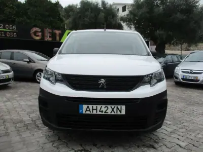 Peugeot Partner 2021 - 12500 EUR, 130000 km - foto 3 de 18