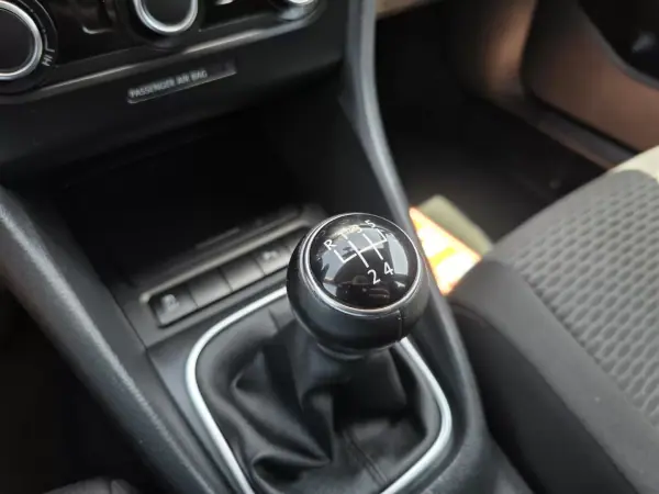 Volkswagen Golf Variant 2012 - 7900 EUR, 163000 km - AUTO.MOTO.pt - 163000km - foto 6 de 15