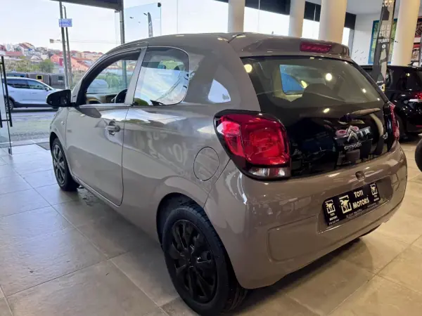 Citroën C1 2014 - 7900 EUR, 148000 km - AUTO.MOTO.pt - 148000km - foto 4 de 22