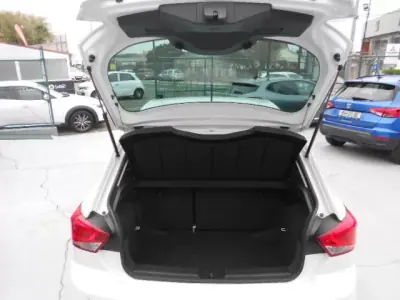 SEAT Ibiza 2025 - 17750 EUR, 17219 km - AUTO.MOTO.pt - 17219km - foto 7 de 13