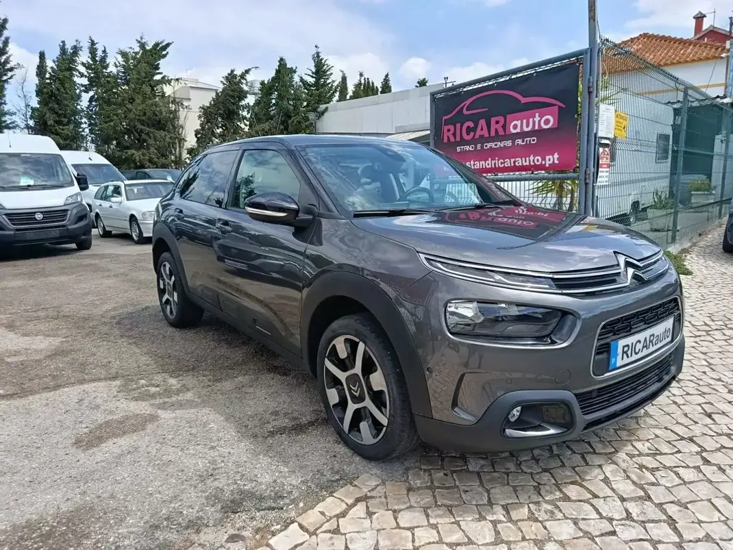 Citroën C4 Cactus 2020 - 14000 EUR, 56660 km - 56660km - foto 9 de 23