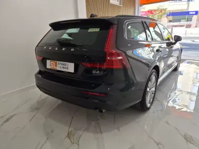 Volvo V60 2021 - 24990 EUR, 103413 km - AUTO.MOTO.pt - 103413km - foto 4 de 23