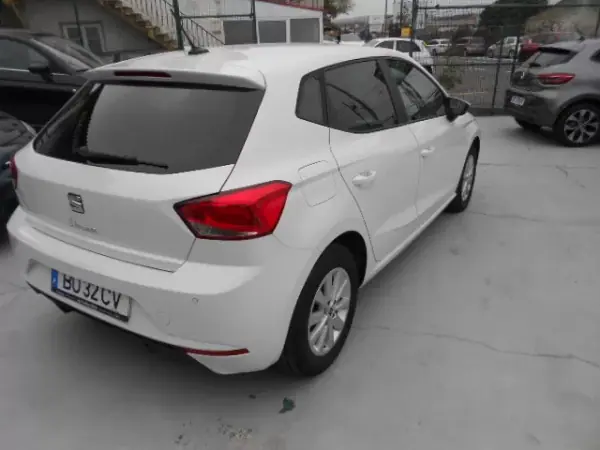 SEAT Ibiza 2025 - 17750 EUR, 17219 km - AUTO.MOTO.pt - 17219km - foto 5 de 13