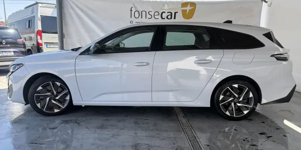 Peugeot 308 SW 2024 - 25490 EUR, 66700 km - AUTO.MOTO.pt - 66700km - foto 3 de 19