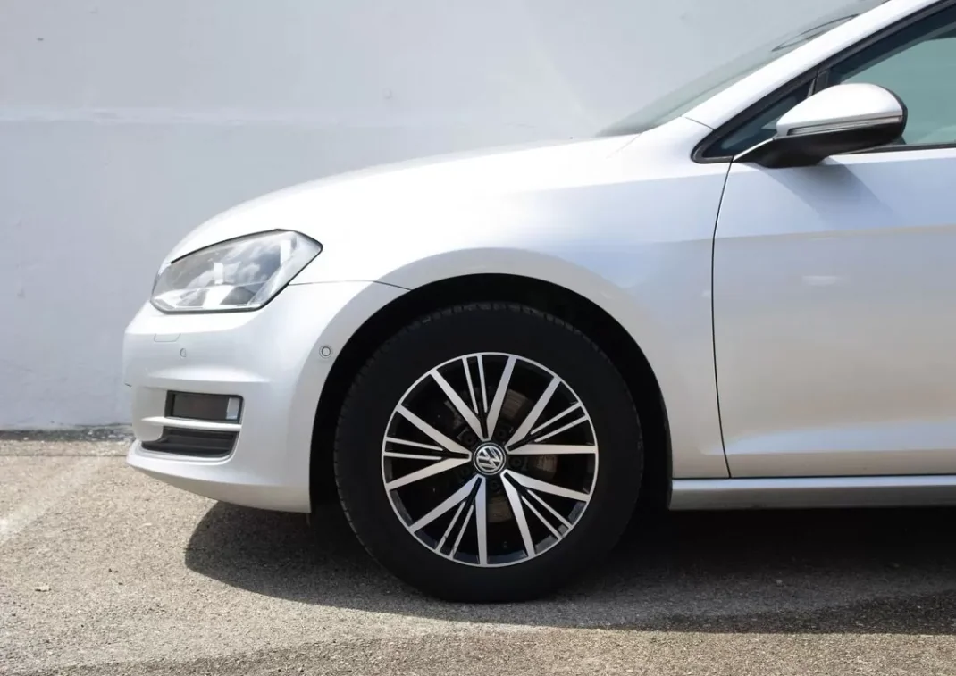 Volkswagen Golf Variant 2016 - 13490 EUR, 155000 km - AUTO.MOTO.pt - 155000km - foto 6 de 47