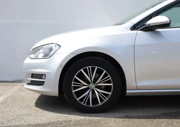 Volkswagen Golf Variant 2016 - 12500 EUR, 155000 km - AUTO.MOTO.pt - 155000km - foto 6 de 47