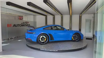 Porsche 992 2023 - 245000 EUR, 18096 km - AUTO.MOTO.pt - 18096km - foto 8 de 56