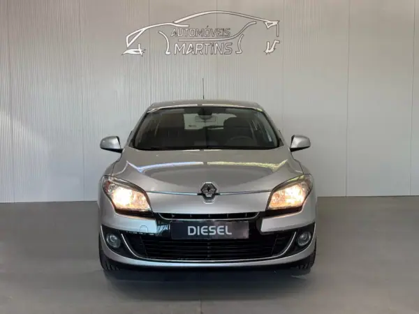 Renault Mégane 2014 - 5990 EUR, 325267 km - AUTO.MOTO.pt - 325267km - foto 5 de 20