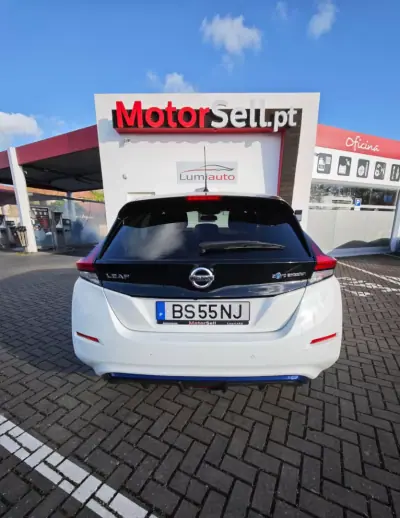 Nissan Leaf 2020 - 21600 EUR, 25600 km - AUTO.MOTO.pt - 25600km - foto 11 de 12
