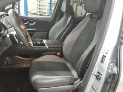 Mercedes-Benz EQE 2024 - 62000 EUR, 18000 km - AUTO.MOTO.pt - 18000km - foto 5 de 7