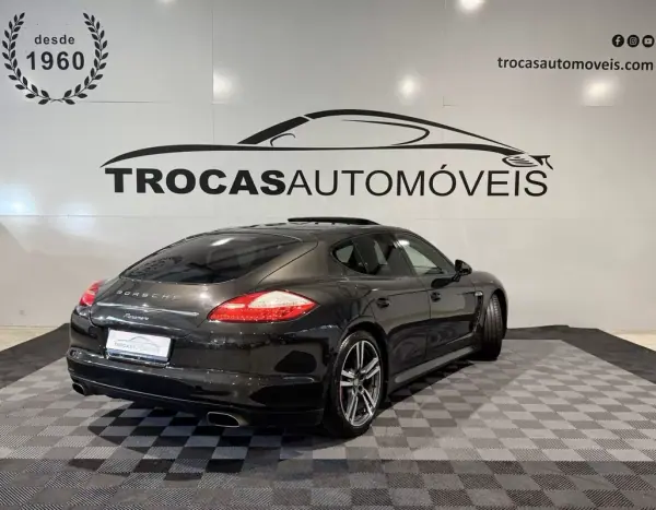 Porsche Panamera 2011 - 36900 EUR, 197360 km - AUTO.MOTO.pt - 197360km - foto 59 de 60