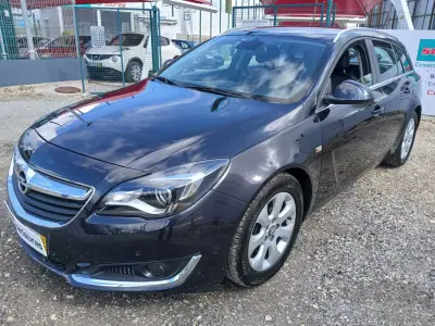 Opel Insignia Sports Tourer 2015 — foto 4 de 26