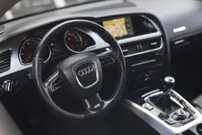 Audi A5 2012 - 18900 EUR, 209124 km - AUTO.MOTO.pt - 209124km - foto 21 de 30