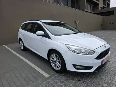 Ford Focus SW 2015 - 7990 EUR, 218000 km - AUTO.MOTO.pt - 218000km - foto 14 de 14