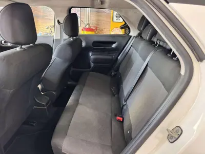 Citroën C4 Cactus 2015 - 11500 EUR, 172000 km - AUTO.MOTO.pt - 172000km - foto 7 de 13