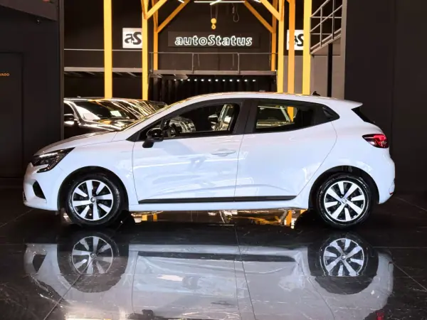 Renault Clio 2023 - 14990 EUR, 110600 km - AUTO.MOTO.pt - 110600km - foto 4 de 22