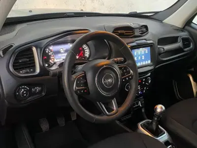 Jeep Renegade 2023 - 18900 EUR, 68317 km - AUTO.MOTO.pt - 68317km - foto 11 de 22