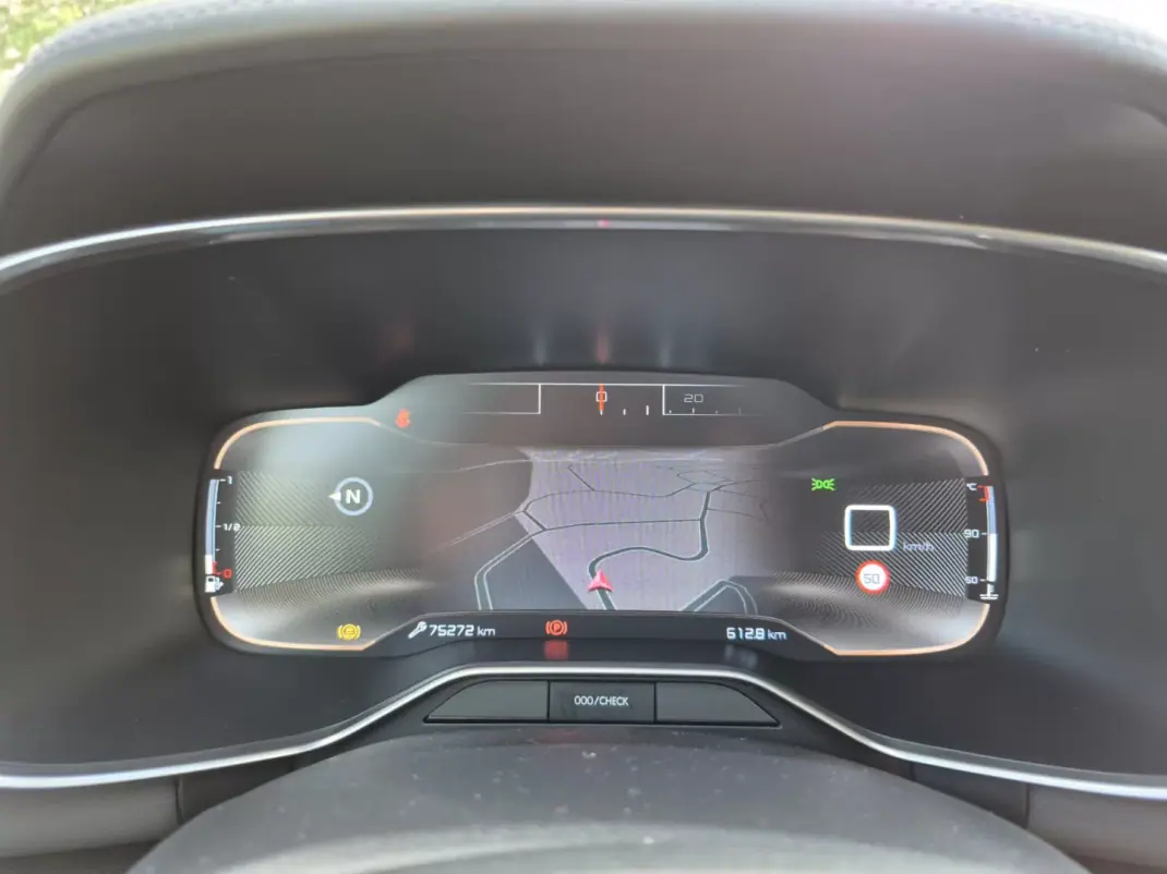Citroën C5 Aircross 2019 - 20900 EUR, 75272 km - AUTO.MOTO.pt - 75272km - foto 11 de 23