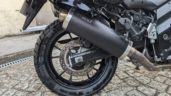 Suzuki V-Strom 650 ABS 2018 - 6900 EUR, 38000 km - AUTO.MOTO.pt - 38000km - foto 11 de 15