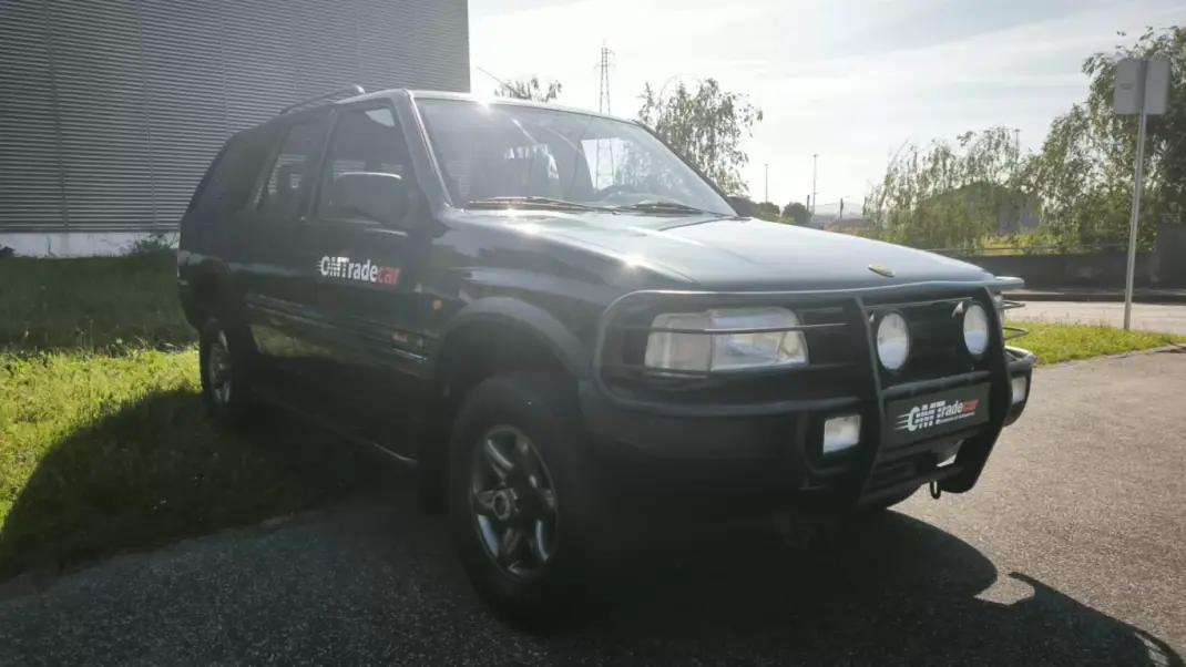 Opel Frontera 1998 - 4999 EUR, 216000 km - AUTO.MOTO.pt - 216000km - foto 8 de 21