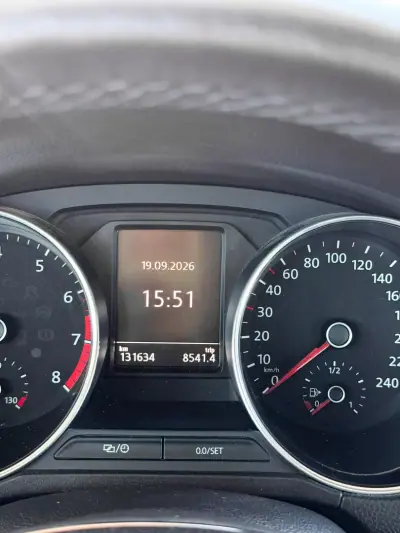 Volkswagen Polo 2016 - 9500 EUR, 131632 km - 131632km - foto 21 de 23