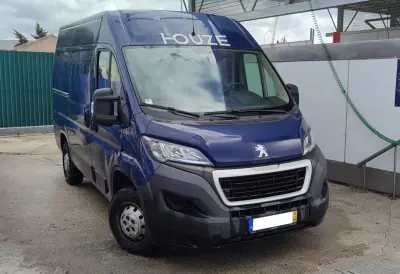 Peugeot  2019 - 113702km