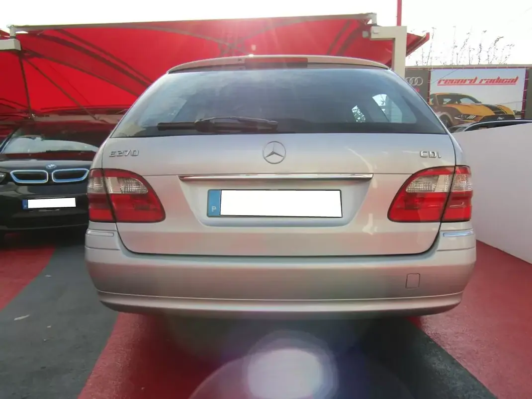 Mercedes-Benz E 270 2003 - 9949 EUR, 259100 km - 259100km - foto 5 de 19