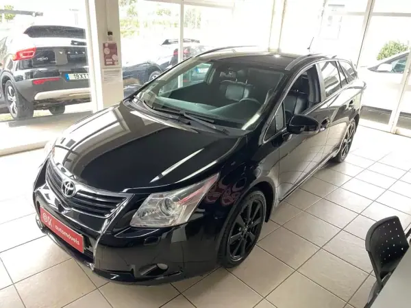 Toyota Avensis SW 2009 - 9950 EUR, 243525 km - AUTO.MOTO.pt - 243525km - foto 13 de 31