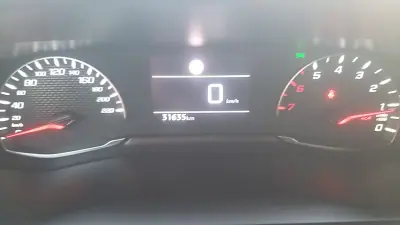 Peugeot 2008 2023 - 18250 EUR, 30000 km - AUTO.MOTO.pt - 30000km - foto 3 de 44