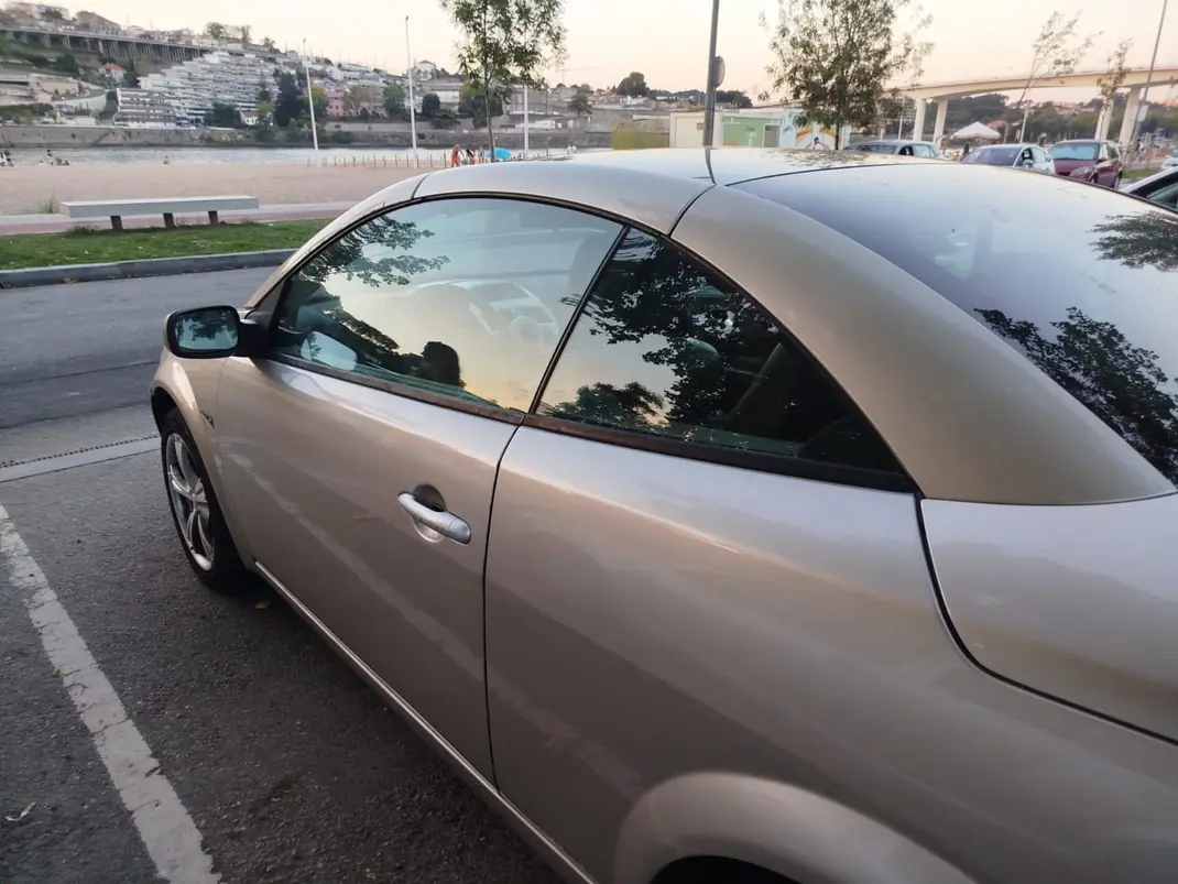 Renault MEGANE CABRIOLET 2004 - 5100 EUR, 160000 km - 160000km - foto 3 de 6