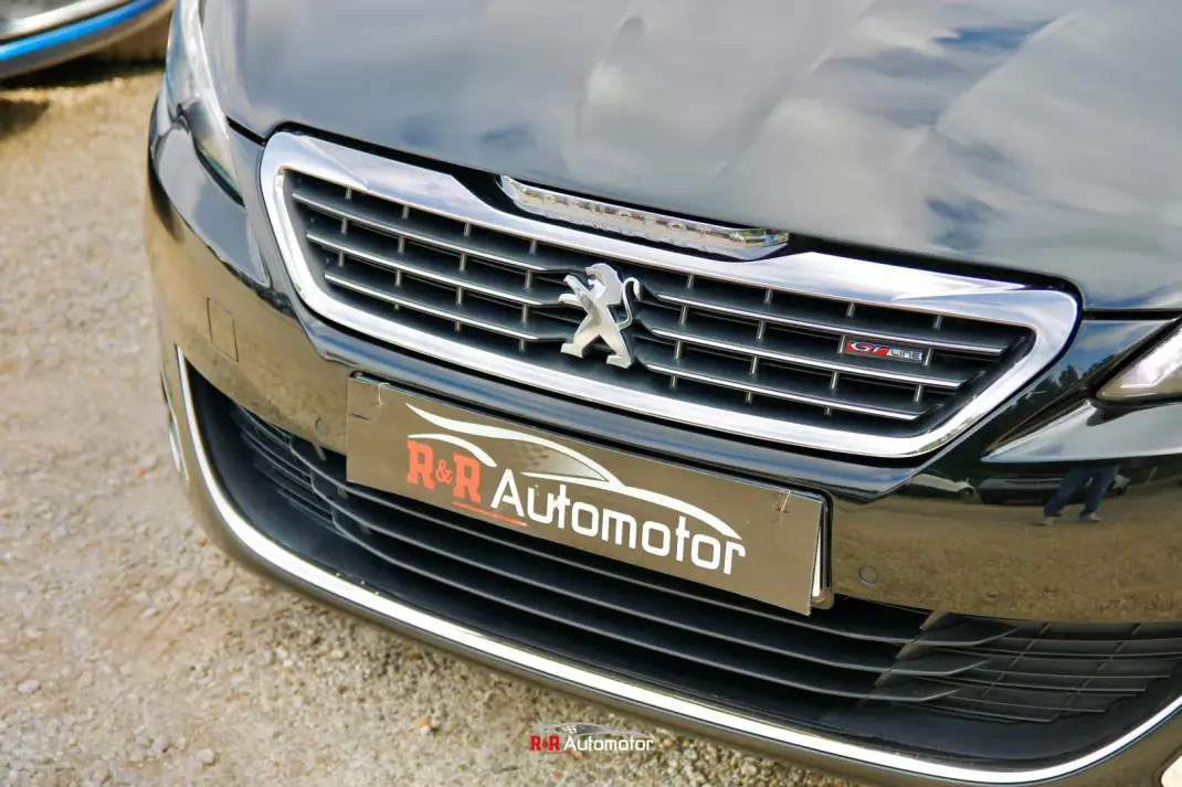 Peugeot 308 SW 2016 - 11800 EUR, 201000 km - AUTO.MOTO.pt - 201000km - foto 7 de 36