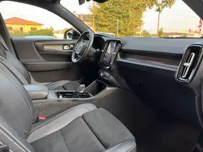 Volvo XC 40 2021 - 31500 EUR, 77000 km - AUTO.MOTO.pt - 77000km - foto 14 de 47
