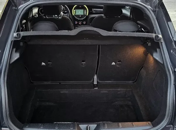 MINI Cooper 2015 - 21500 EUR, 94000 km - AUTO.MOTO.pt - 94000km - foto 17 de 34
