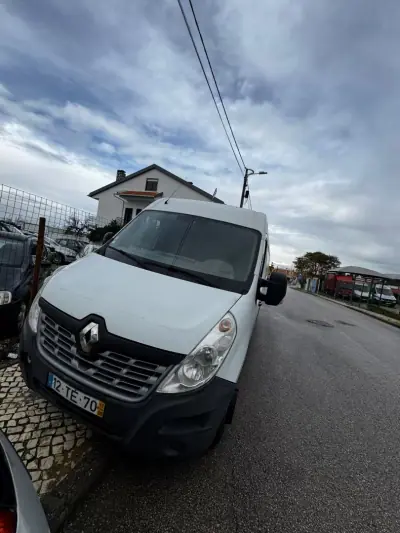 Renault Master 2017 - 15900 EUR, 301000 km - AUTO.MOTO.pt - 301000km - foto 3 de 5