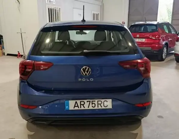 Volkswagen Polo 2022 - 12999 EUR, 108121 km - AUTO.MOTO.pt - 108121km - foto 2 de 16